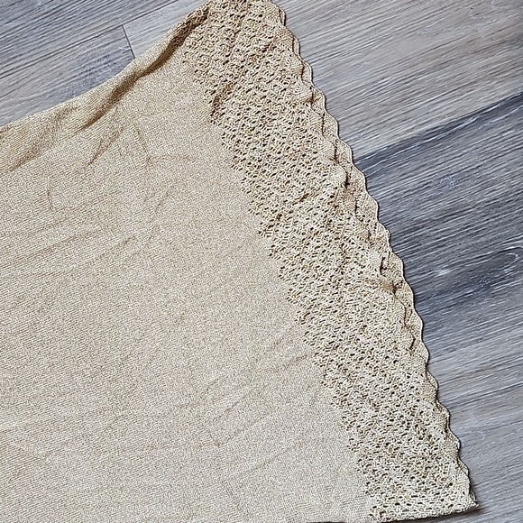 St. John Metallic Gold Sleeveless Blouse - Picture 5 of 16